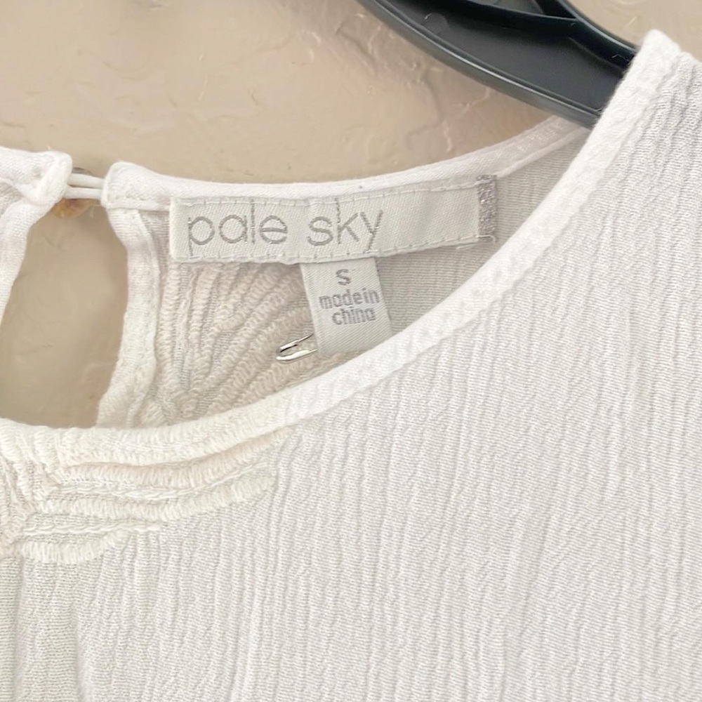 🌿Final Sale Pale Sky Embroidered Ivory Top - Picture 4 of 8
